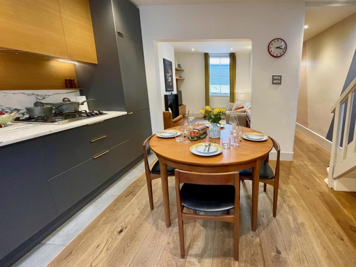 Stylish 2-Bedroom Townhouse Next To Brighton Station Kültér fotó